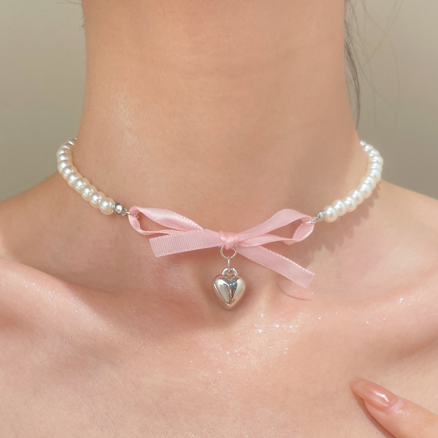 Francese Romantico Rosa Bowkno - Pearl Trim Chain recensione e prezzo